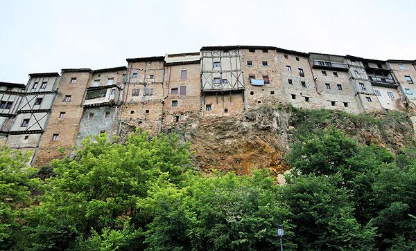 Las Casas Colgadas
